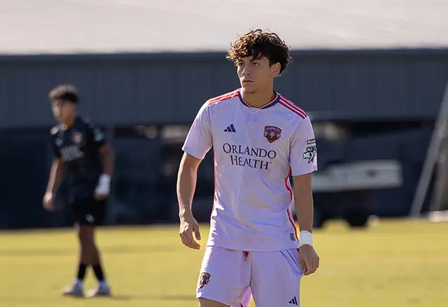 Jose Segura playing a MLS Next Match vs Clearwater Crushers thinking about the next play